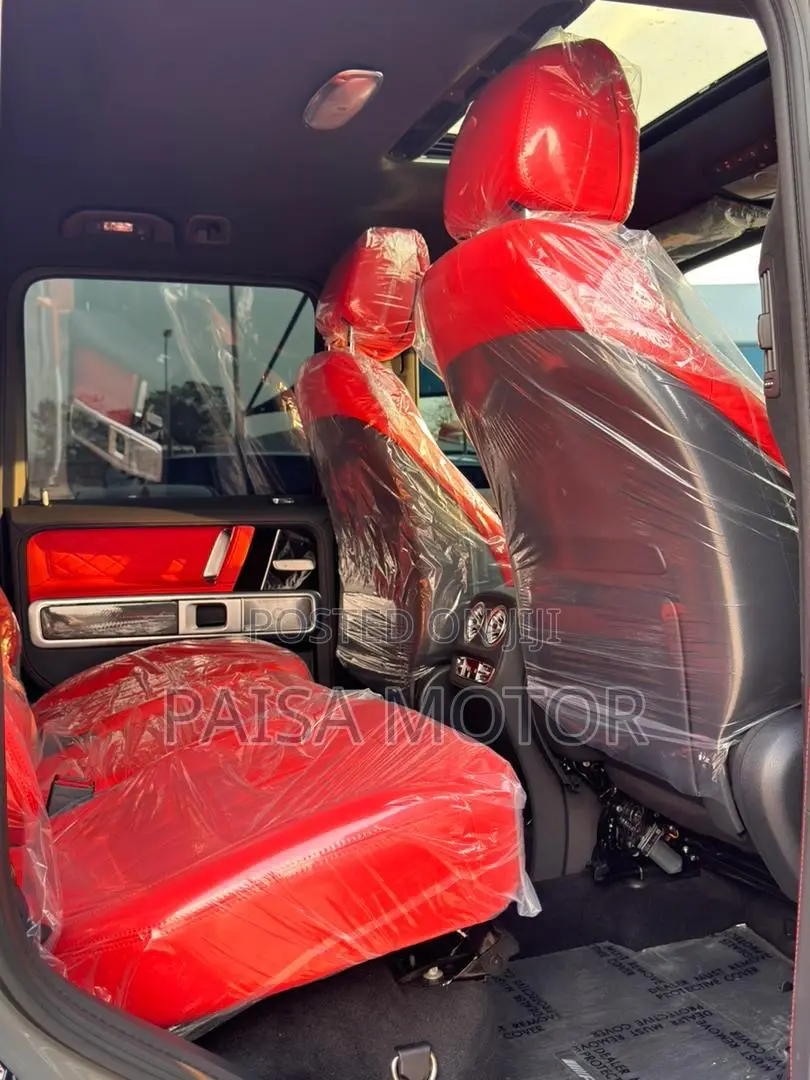 New Mercedes-Benz G-Class 2025 Gray