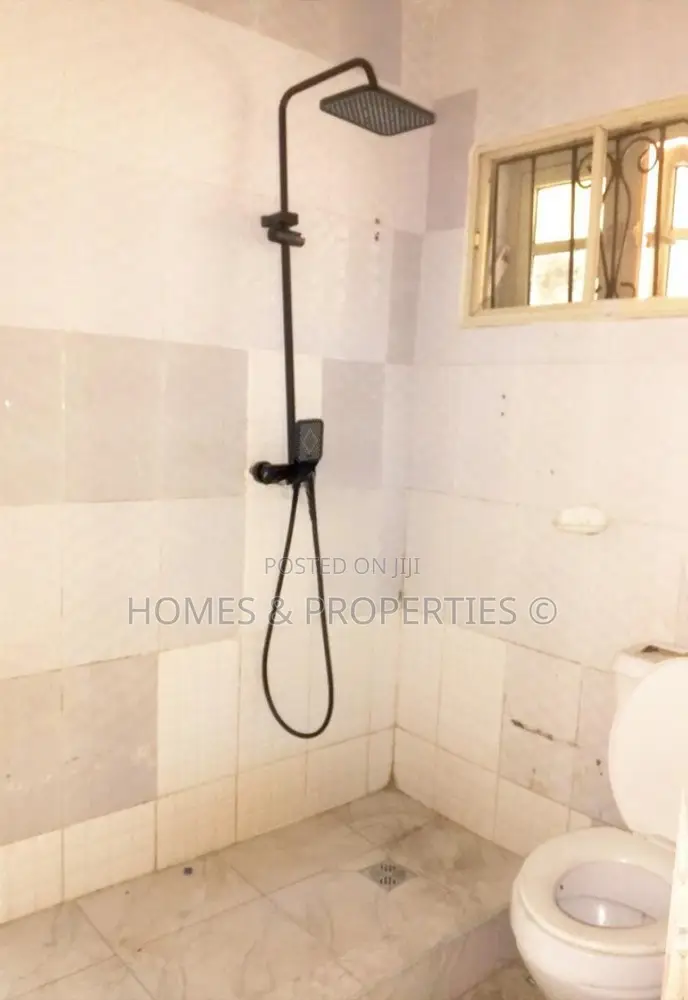 3bdrm Apartment in Lakowe, Ibeju for rent