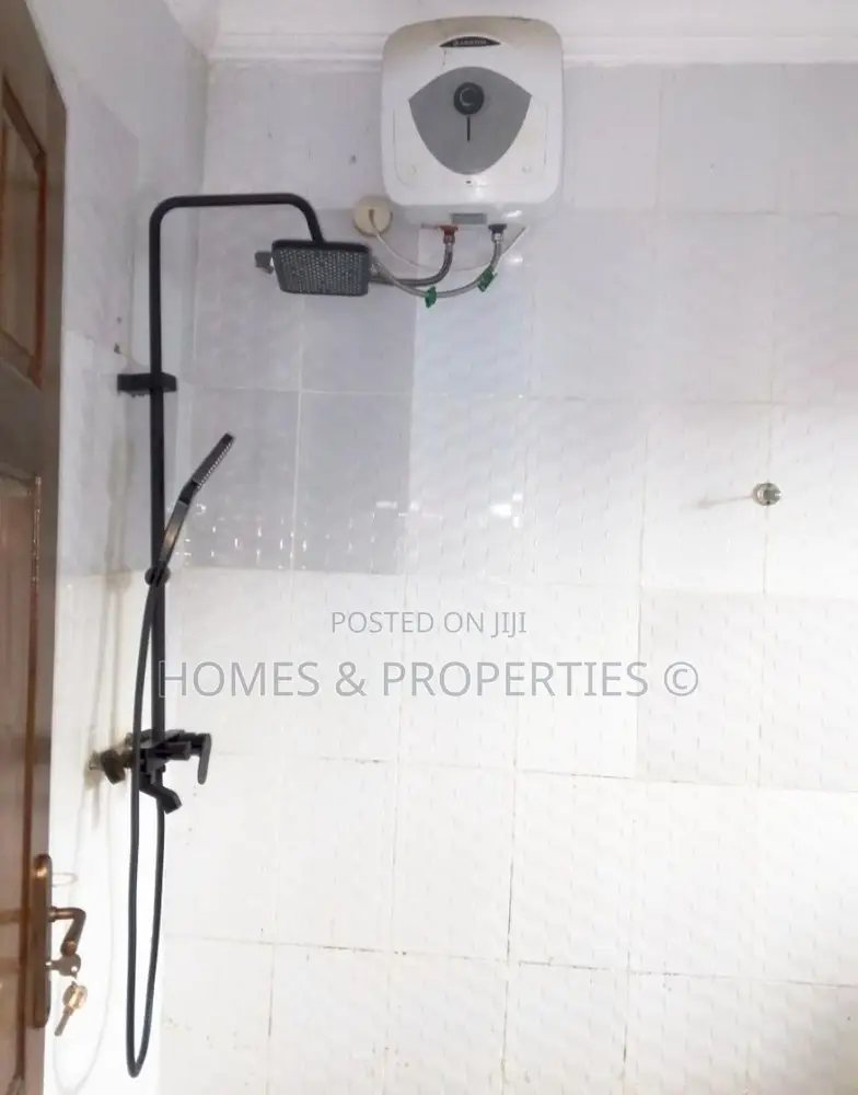 3bdrm Apartment in Lakowe, Ibeju for rent
