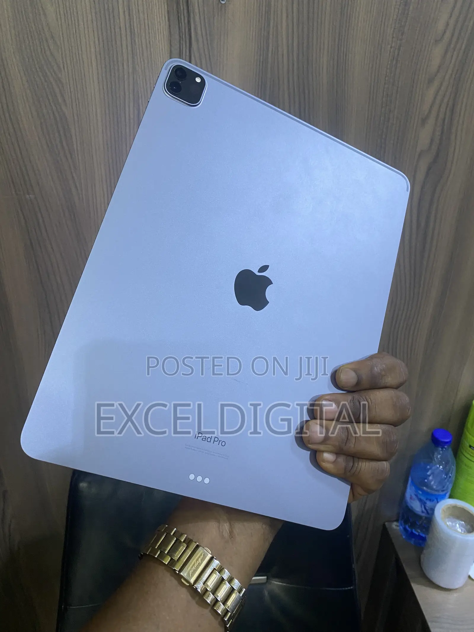 Apple iPad Pro 12.9 (2020) 256 GB Gray