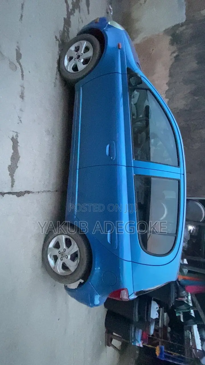 Toyota Echo 2004 Blue