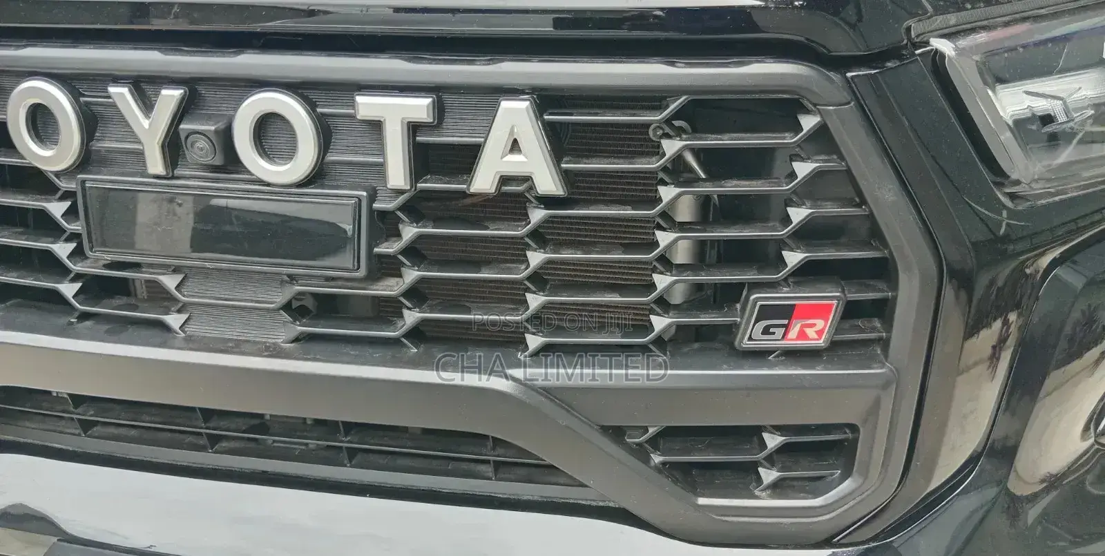 New Toyota Hilux 2025 Matt Black