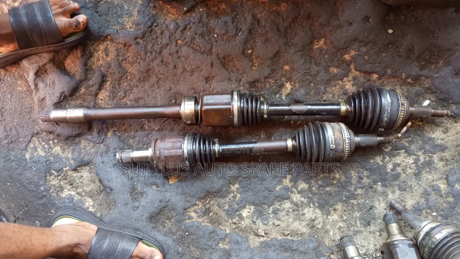 Driving Shaft for Sienna Old Model Three Bearing