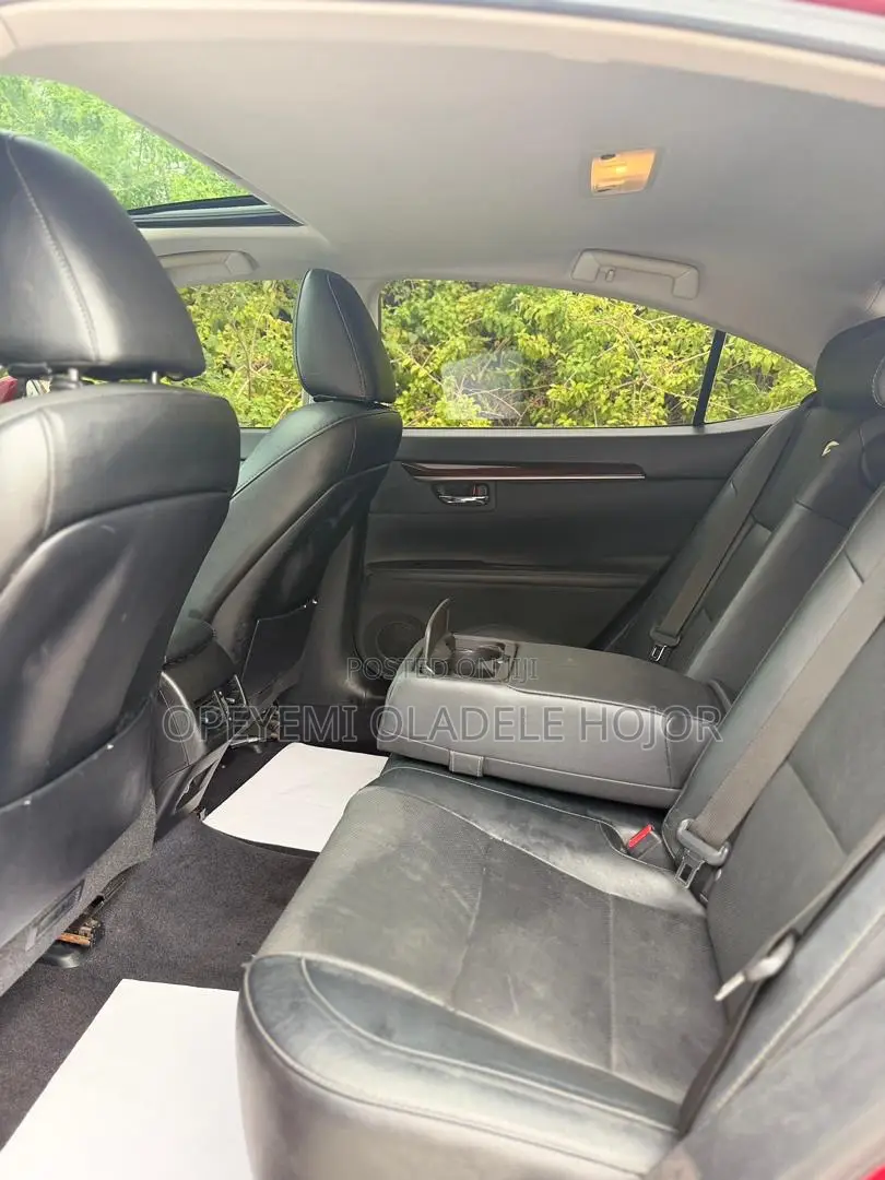 Lexus ES 350 FWD 2013 Red