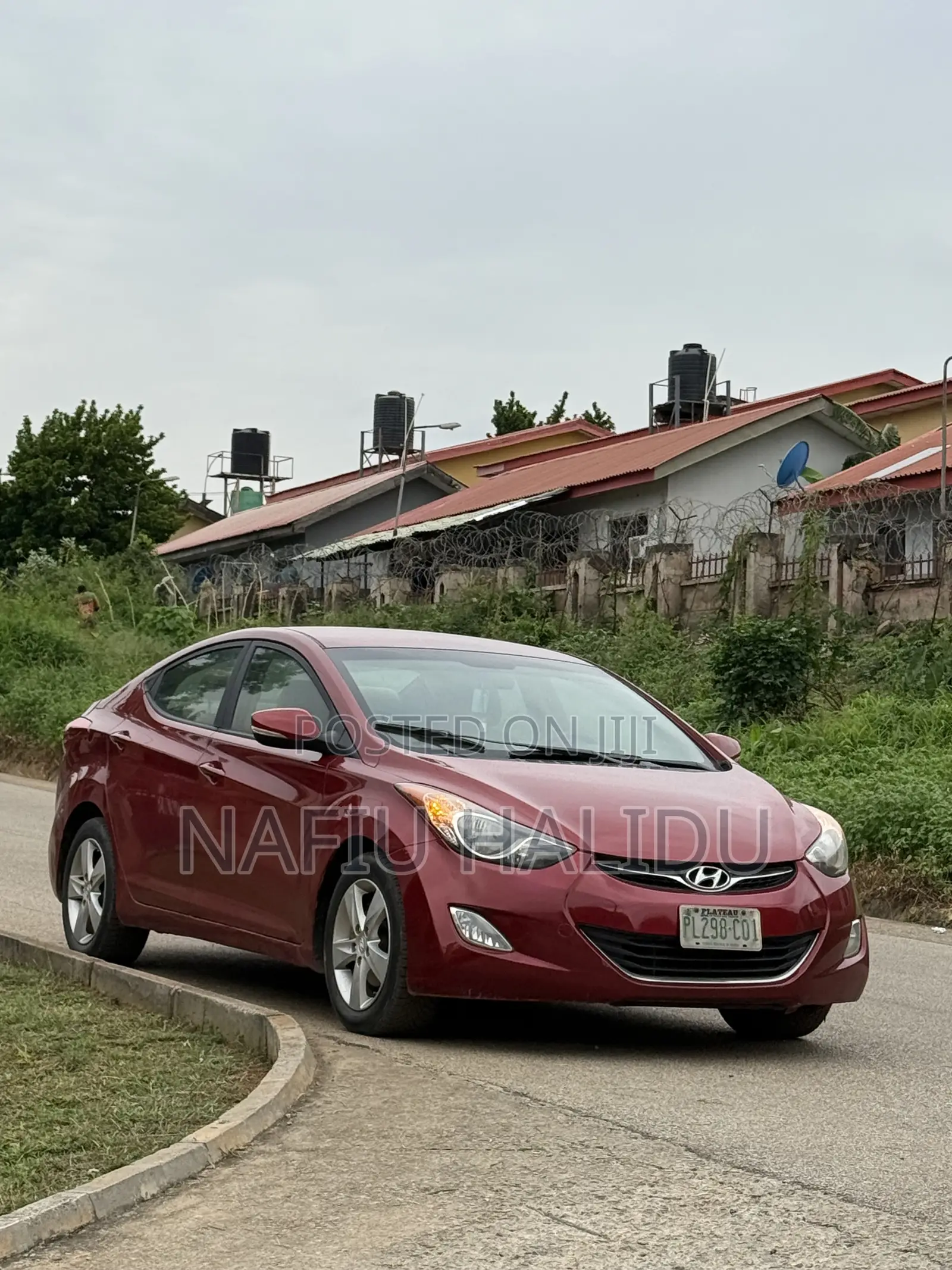 Hyundai Elantra 2013 Red