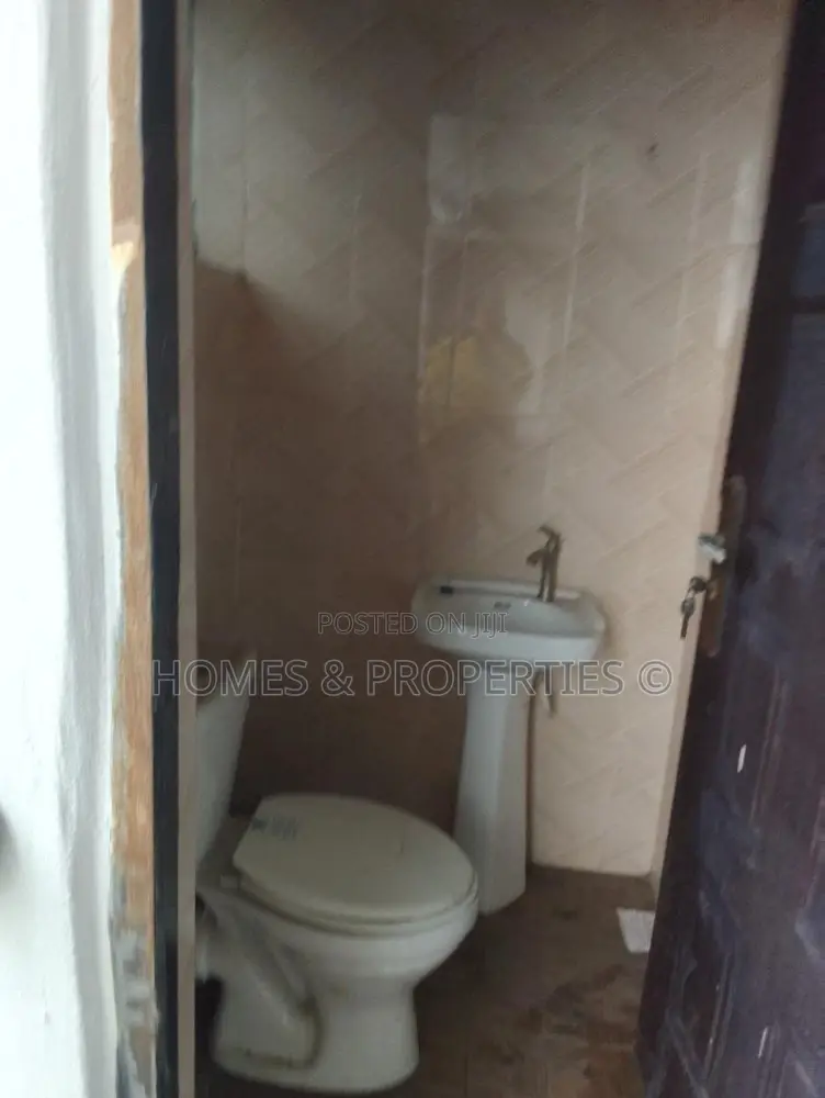 2bdrm Apartment in Kajola, Lakowe for rent
