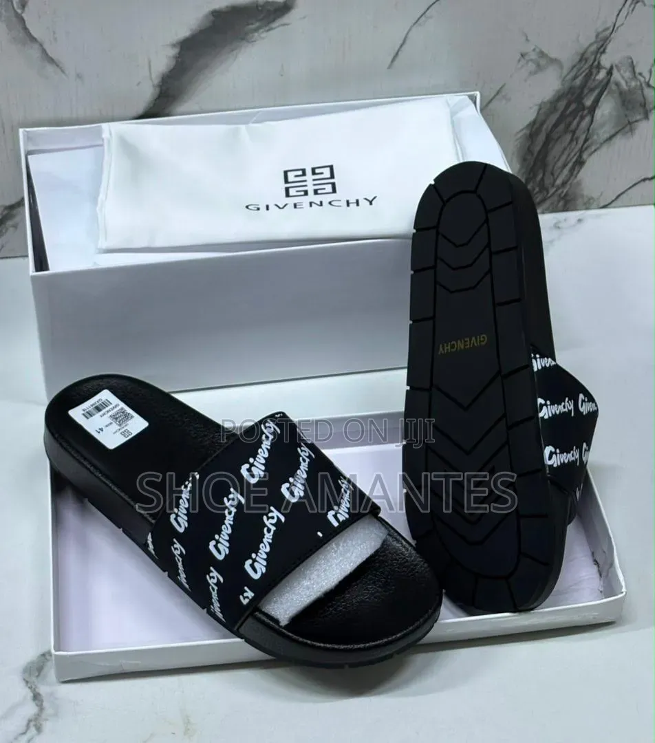 Luxury Kenneth Cole Slides
