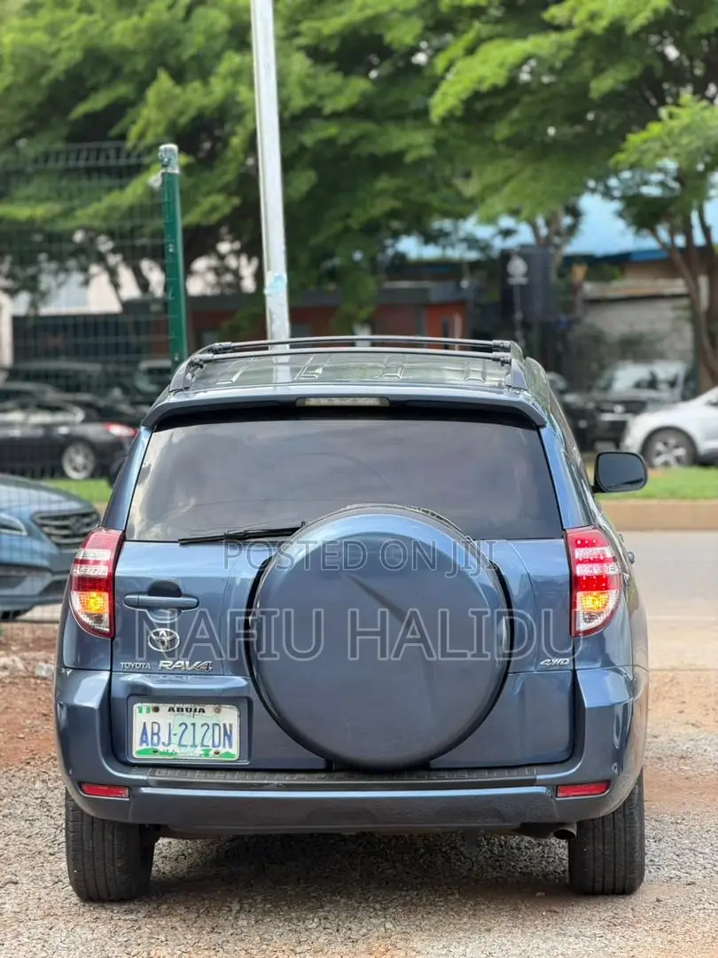 Toyota RAV4 2008 Blue