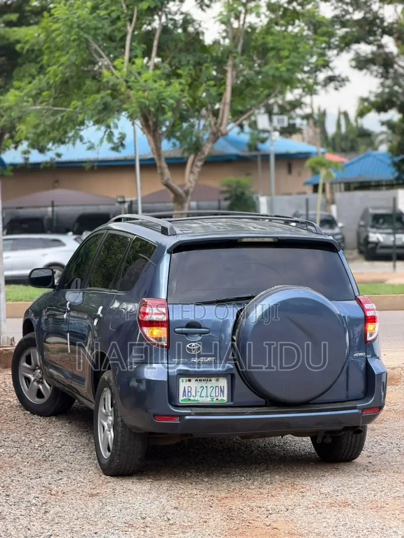 Toyota RAV4 2008 Blue