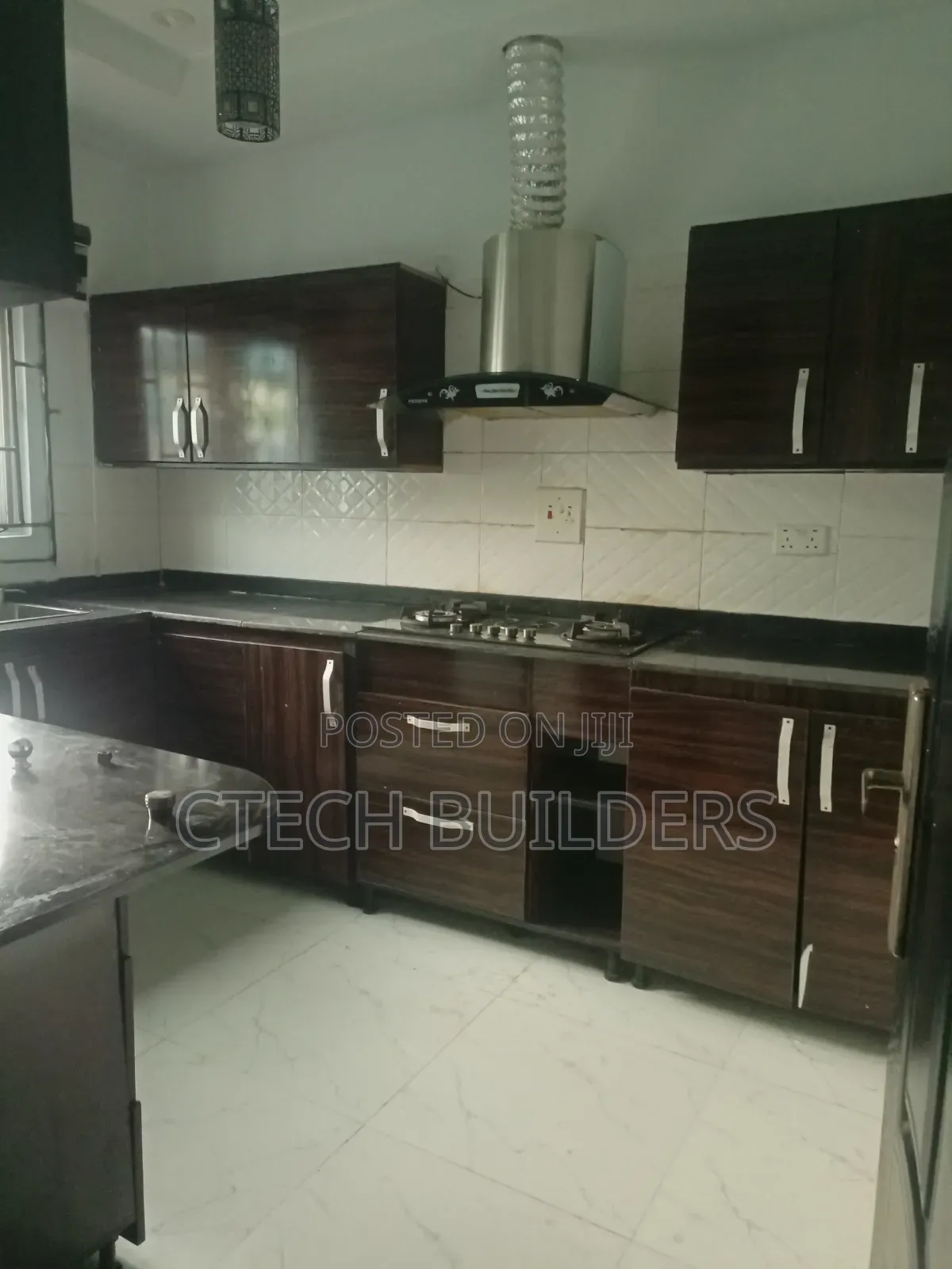 4bdrm Apartment in Benin City for rent