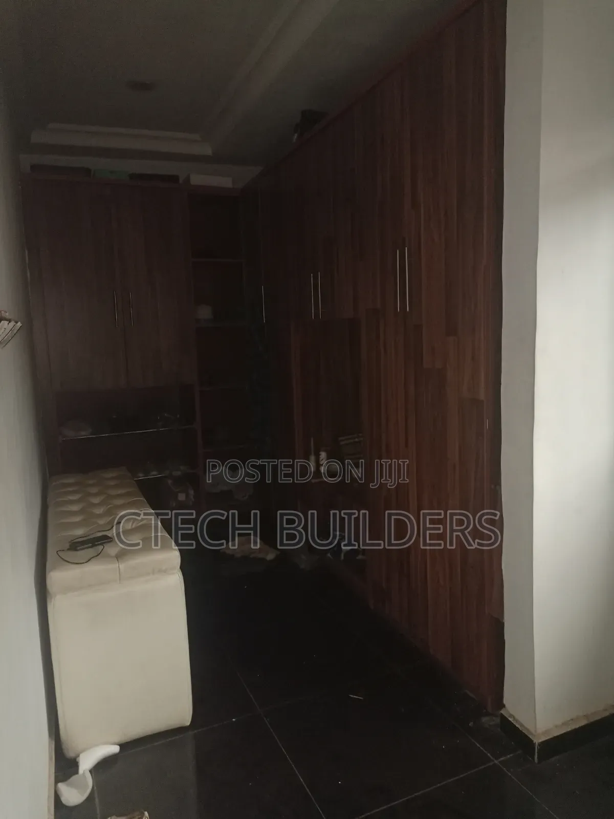 5bdrm Apartment in Benin City for rent