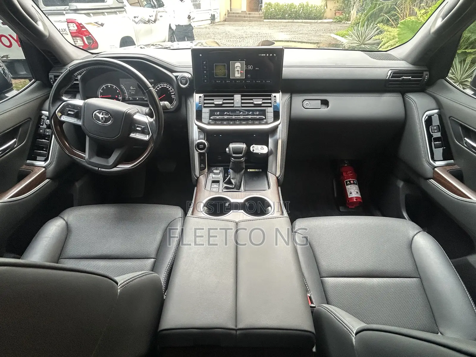 Toyota Land Cruiser LC300 2024 Black