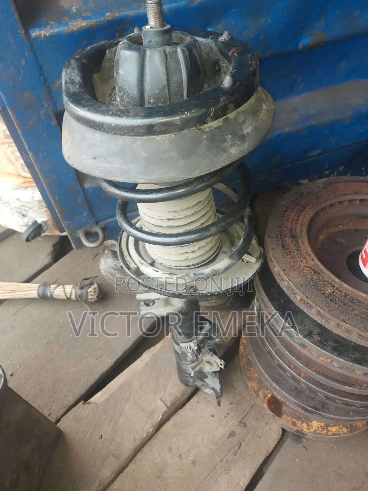 Complete Front Shock for Mercedes Benz C230 203 and E350 211