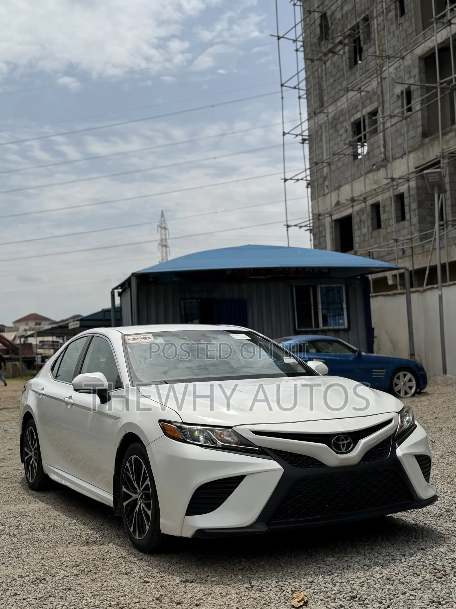 Toyota Camry SE (2.5L 4cyl 8A) 2019 White