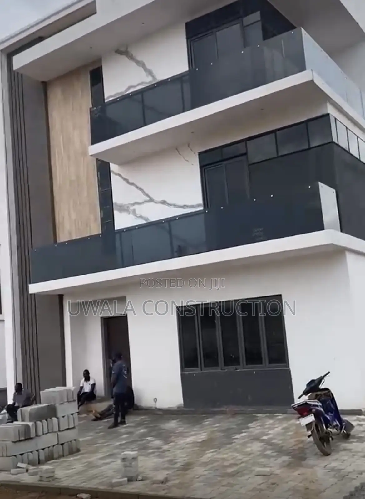 6bdrm Duplex in Guzape District for sale