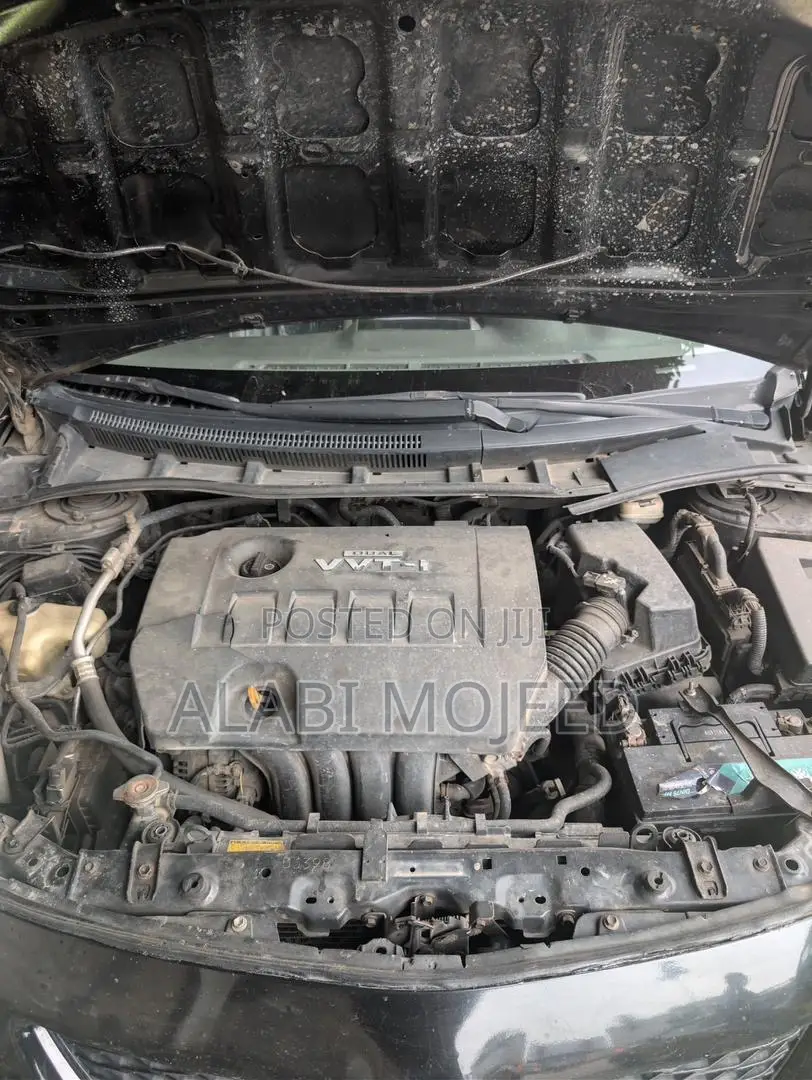 Toyota Corolla LE 4dr Sedan (1.8L 4cyl 4A) 2010 Black