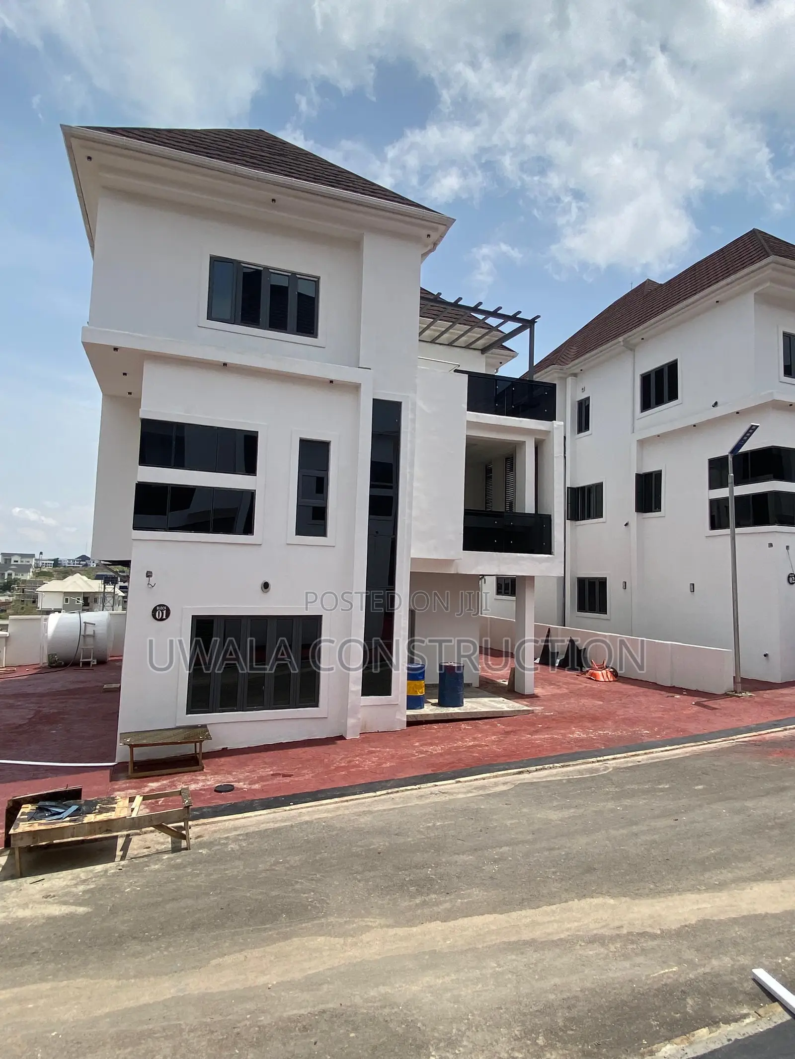 6bdrm Duplex in Guzape District for sale