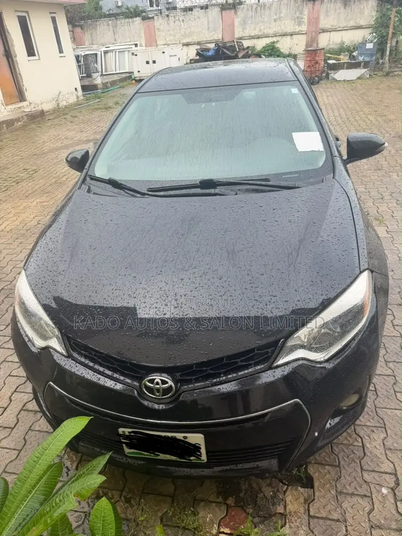 Toyota Corolla 2016 Black
