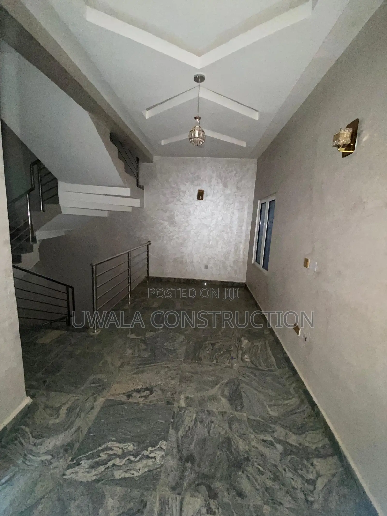 4bdrm Townhouse/Terrace in Guzape District for sale