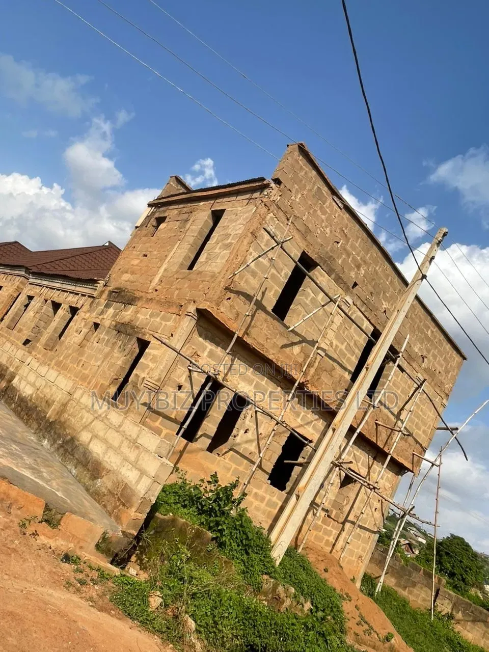 Building Contractor and Site Supervision