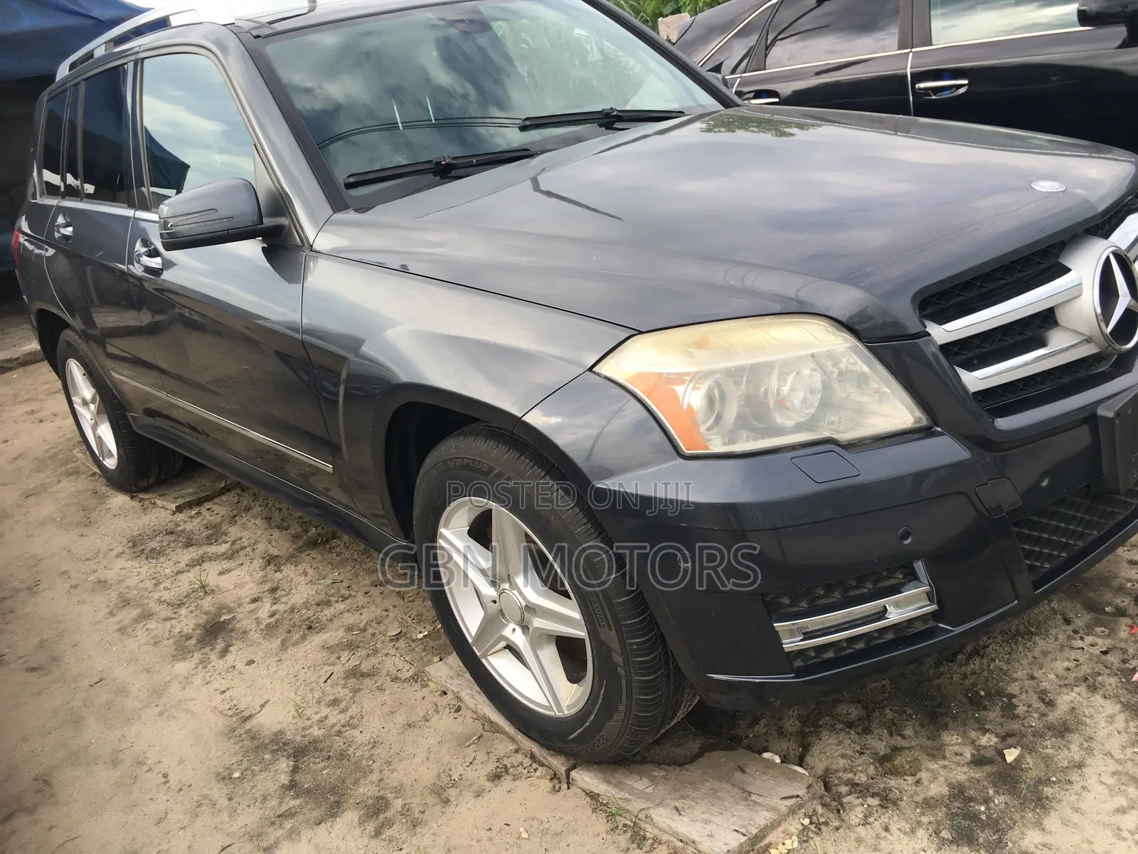 Mercedes-Benz GLK-Class 2011 Gray