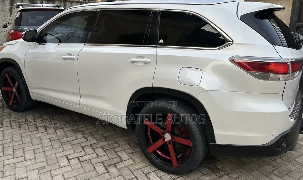 Toyota Highlander Limited V6 4x2 (3.5L 6cyl 6A) 2016 White