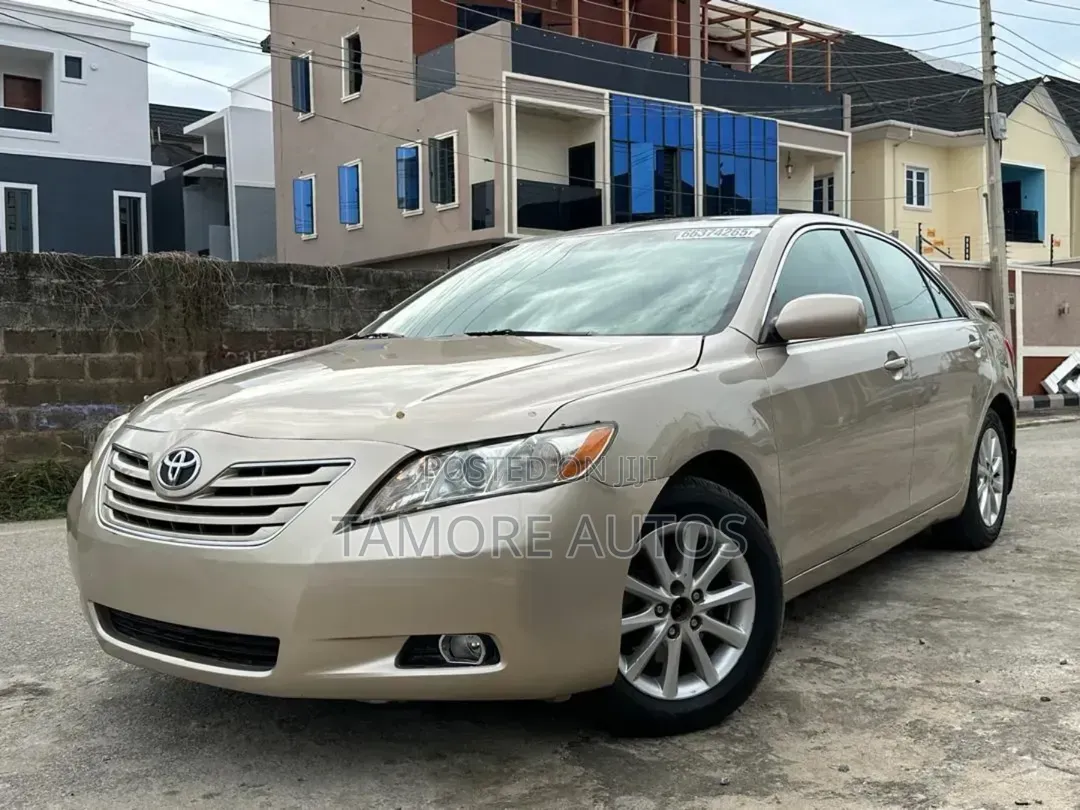 Toyota Camry 2008 Gold