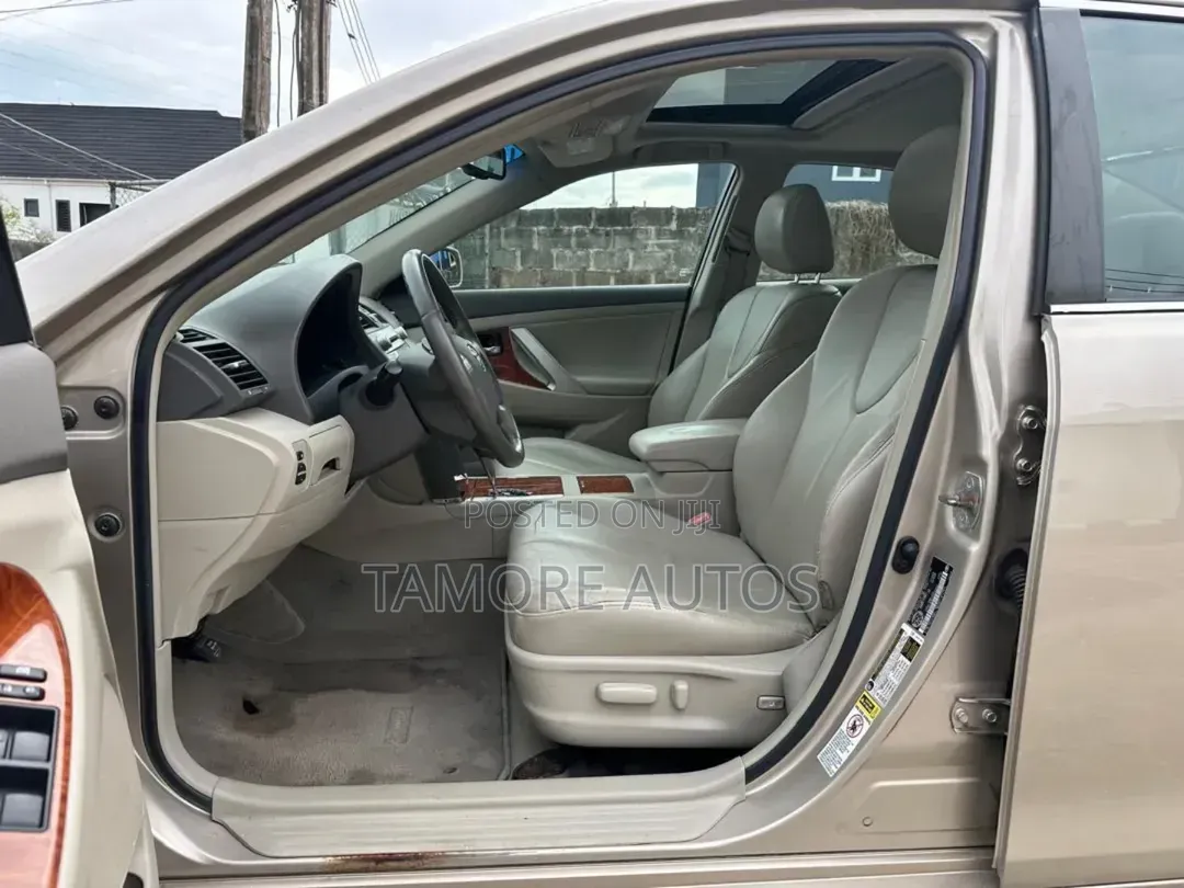 Toyota Camry 2008 Gold