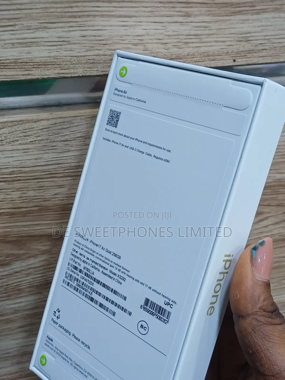 New Apple iPhone Air 256 GB Gold
