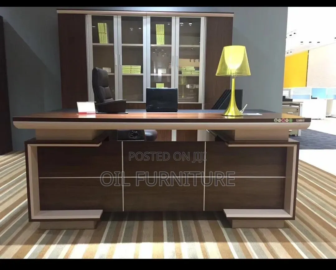 Tableluxury Executive Office Desk – Premium Wooden Director's Table