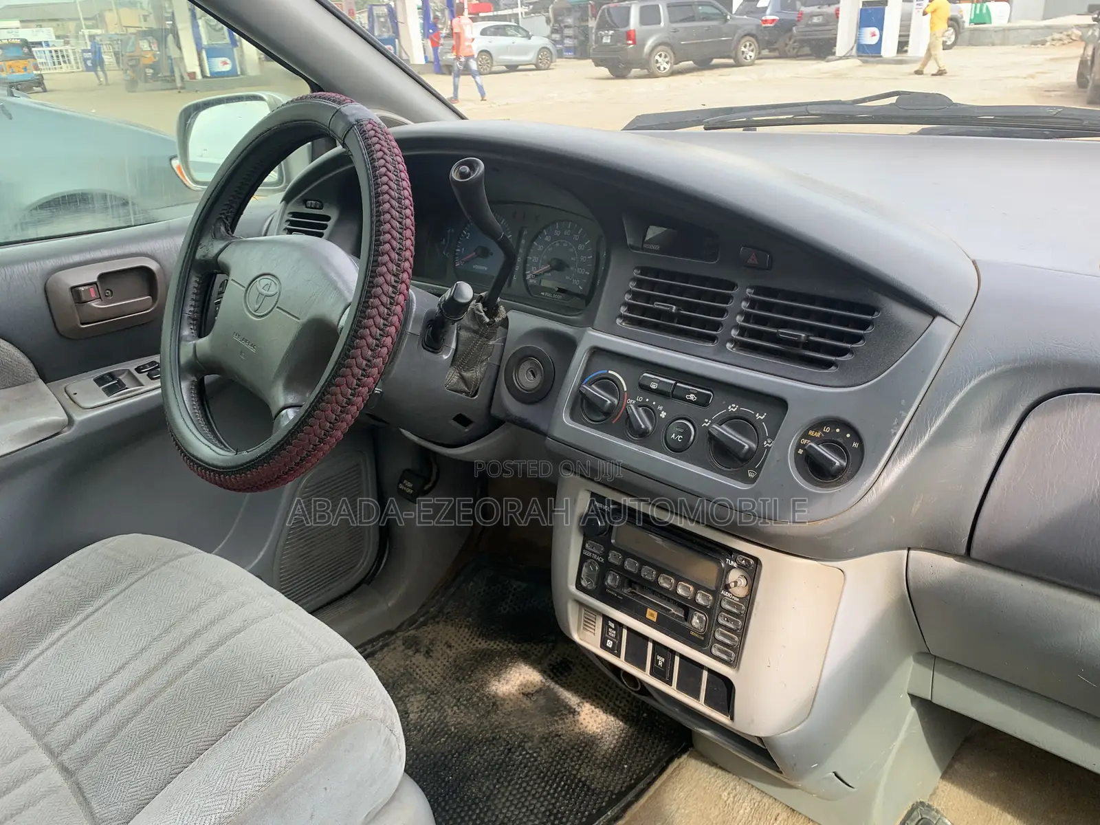 Toyota Sienna LE 2002 Silver