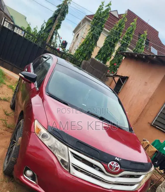 Toyota Venza 2010 Red