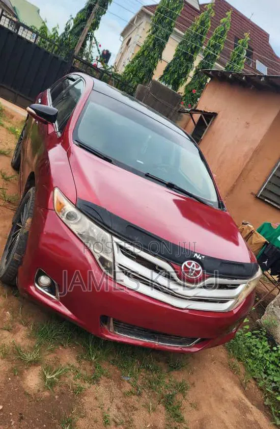 Toyota Venza 2010 Red