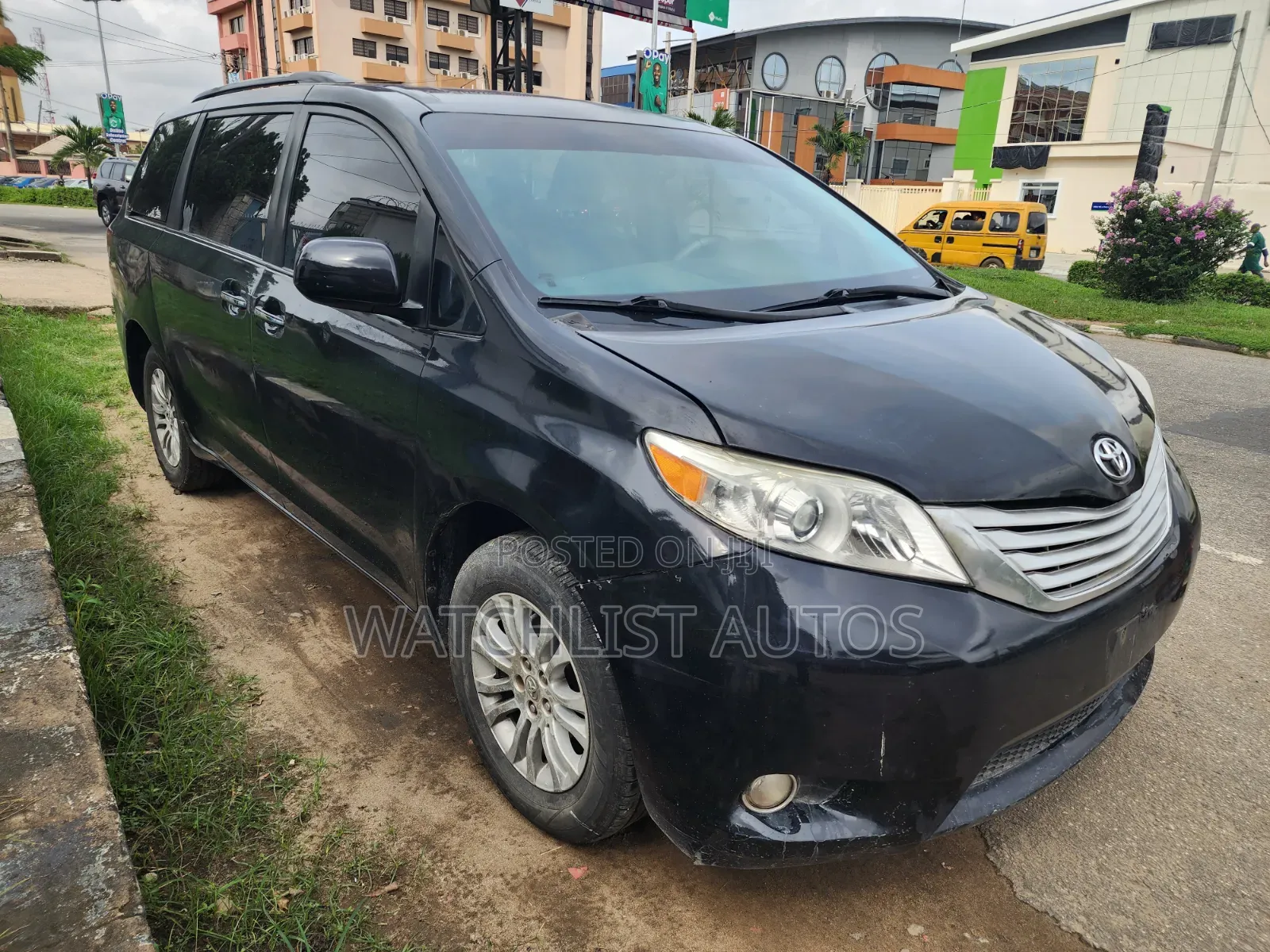 Toyota Sienna XLE 8 Passenger 2011 Black