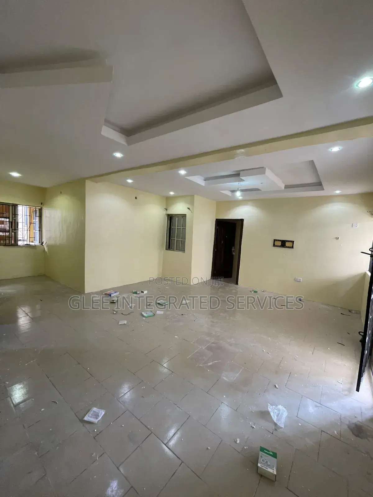 3bdrm Apartment in Adekunle Kuye, Adelabu for rent