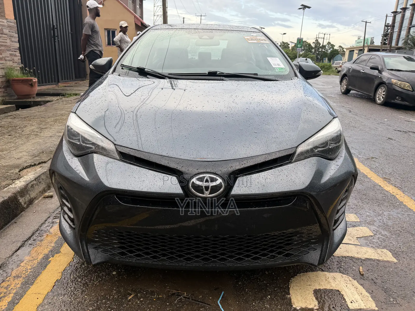 Toyota Corolla SE Special Edition 4dr Sedan (1.8L 4cyl CVT) 2017 Gray