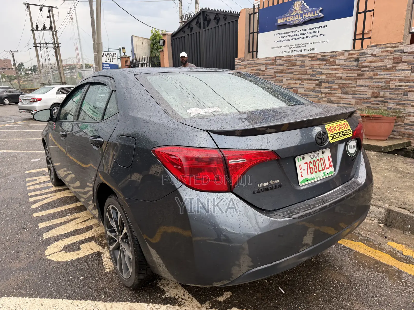 Toyota Corolla SE Special Edition 4dr Sedan (1.8L 4cyl CVT) 2017 Gray