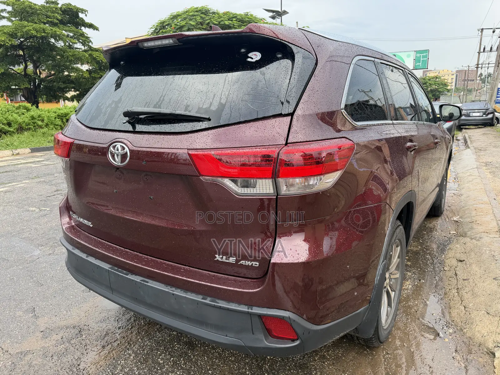 Toyota Highlander XLE 2019 Burgundy
