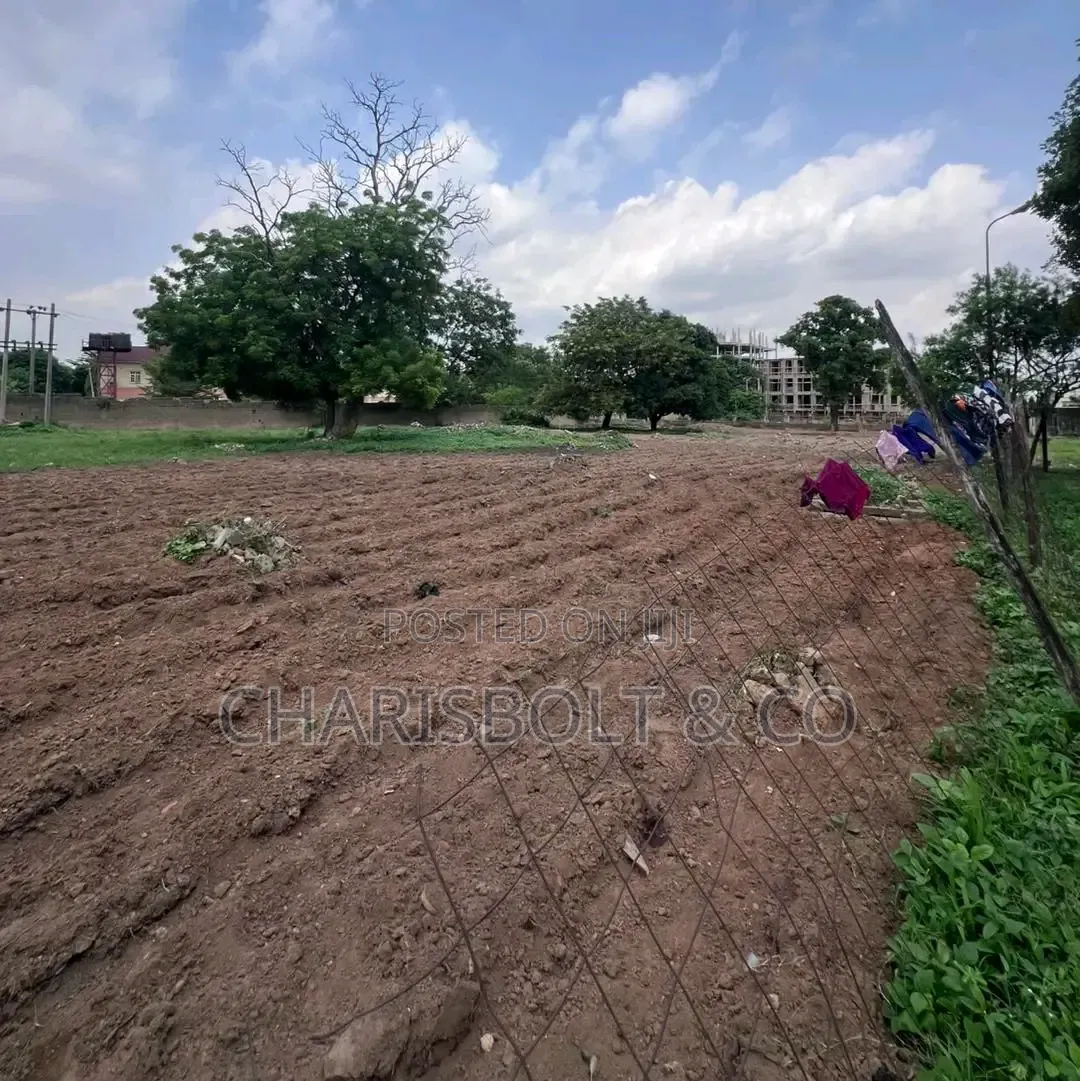 1.4 Hectares Jabi Cofo Tarred Road