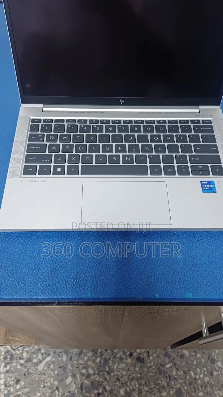 Laptop HP EliteBook 830 G8 16GB Intel Core i7 SSD 512GB