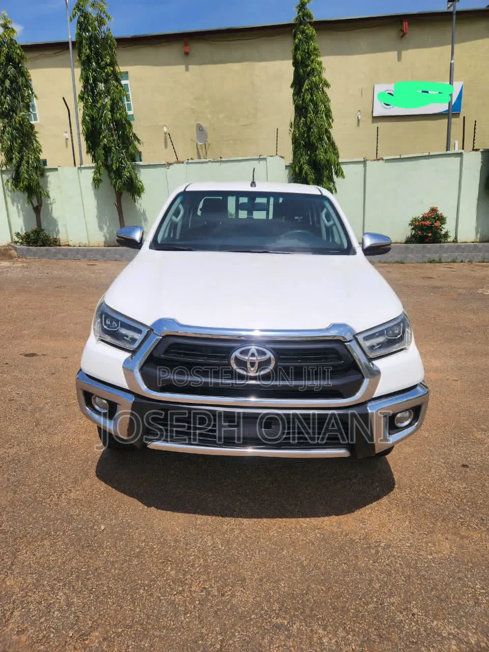Toyota Hilux Revo Double Cab Petrol 2.7 AWD 2021 White