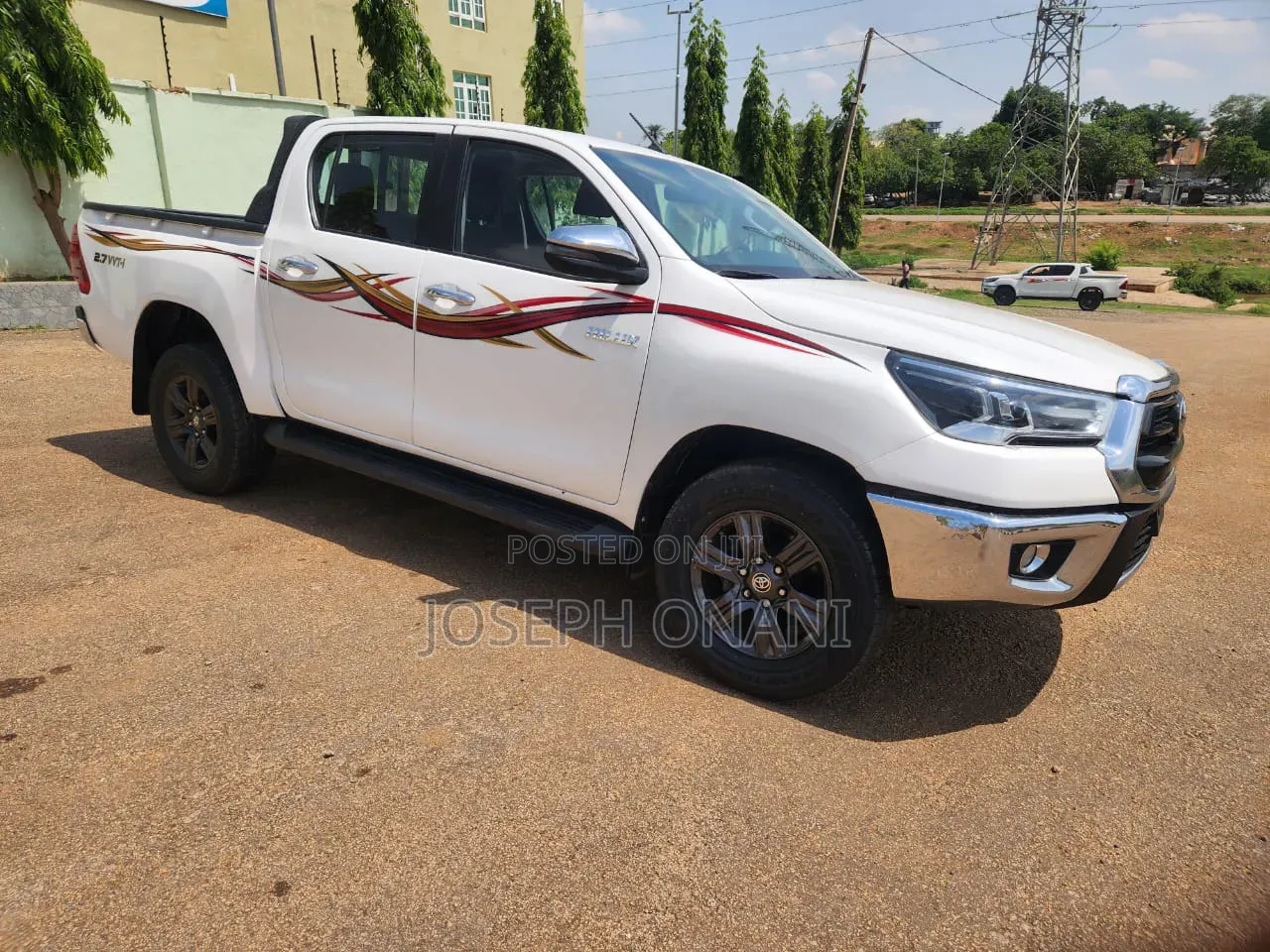 Toyota Hilux Revo Double Cab Petrol 2.7 AWD 2021 White
