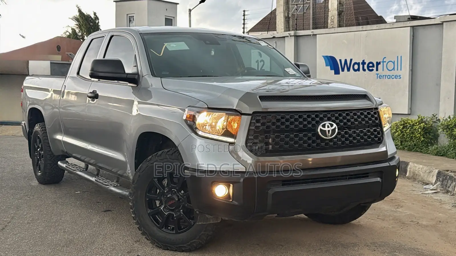 Toyota Tundra SR 2021 Gray