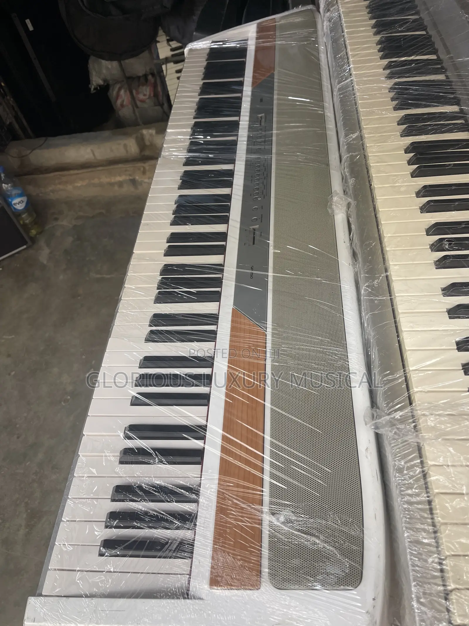 Direct Uk Used Keyboard Korg Sp-250