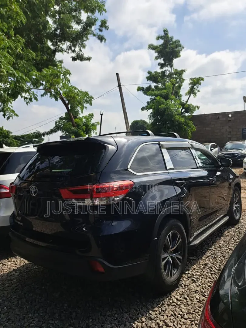 Toyota Highlander Limited Platinum 4x4 V6 (3.5L 6cyl 8A) 2017 Black