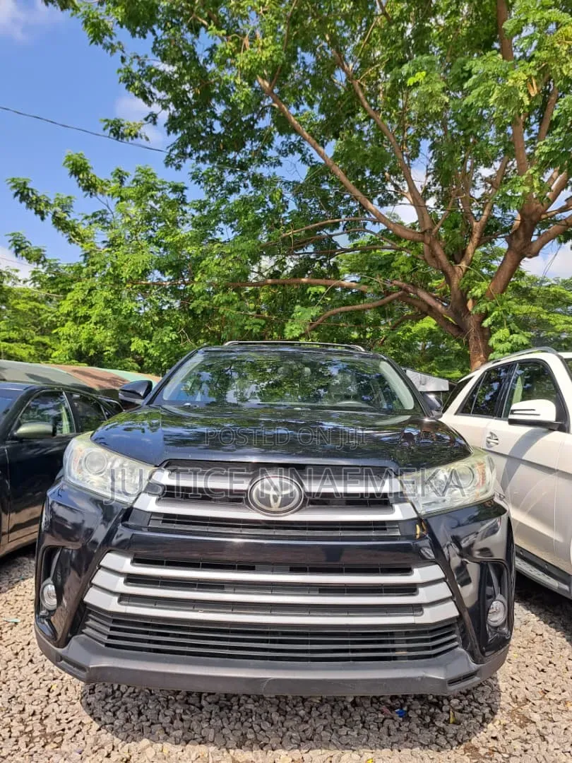 Toyota Highlander Limited Platinum 4x4 V6 (3.5L 6cyl 8A) 2017 Black