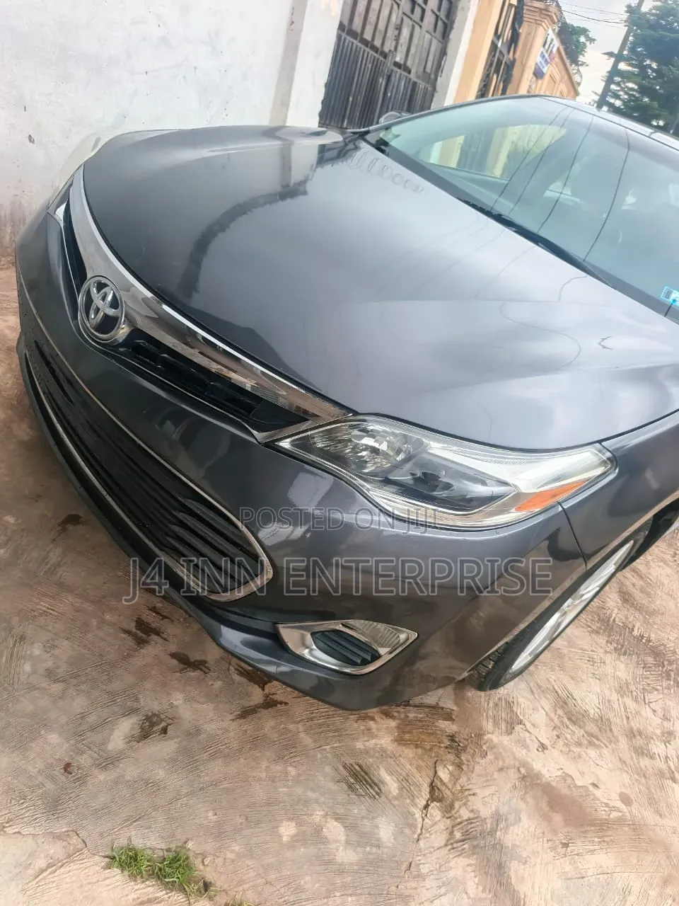 Toyota Avalon 2013 Beige
