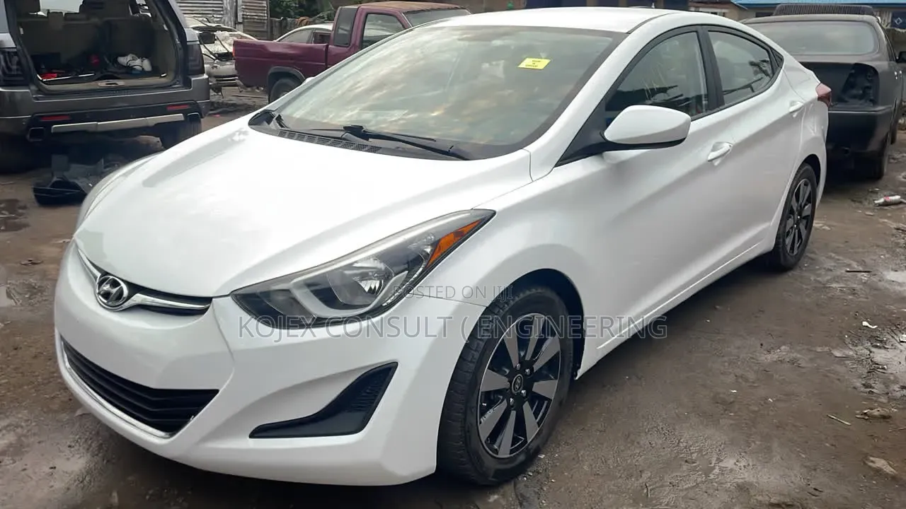 Hyundai Elantra 2014 White