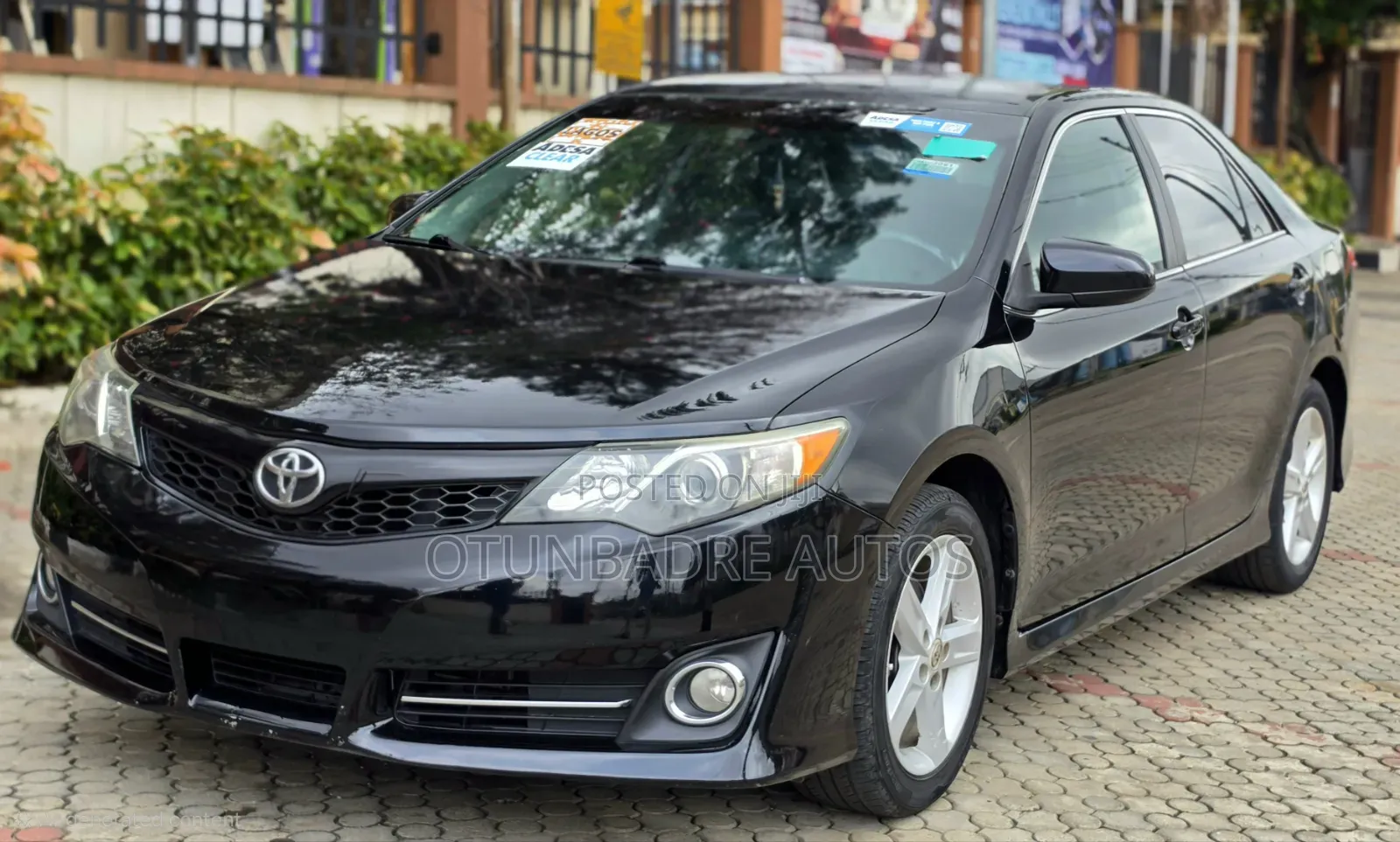 Toyota Camry SE 4dr Sedan (2.5L 4cyl 6A) 2013 Black
