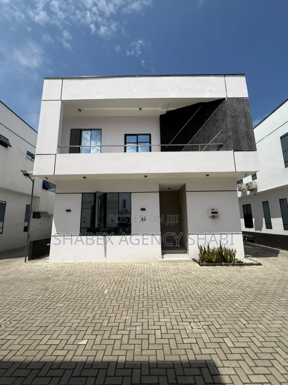 Furnished 4bdrm Duplex in Orchid Lekki , Lagos, Chevron for sale